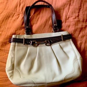 Coach Shoulder bag